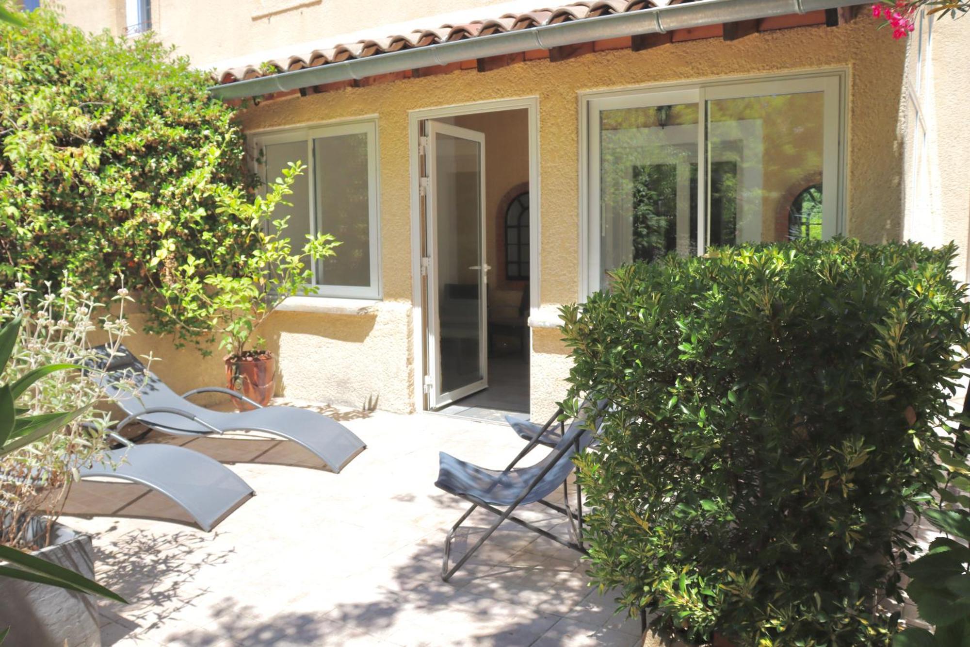 Gites Avec Piscine Et Jacuzzi Au Mas De Cadoule Saint-Just  Стая снимка
